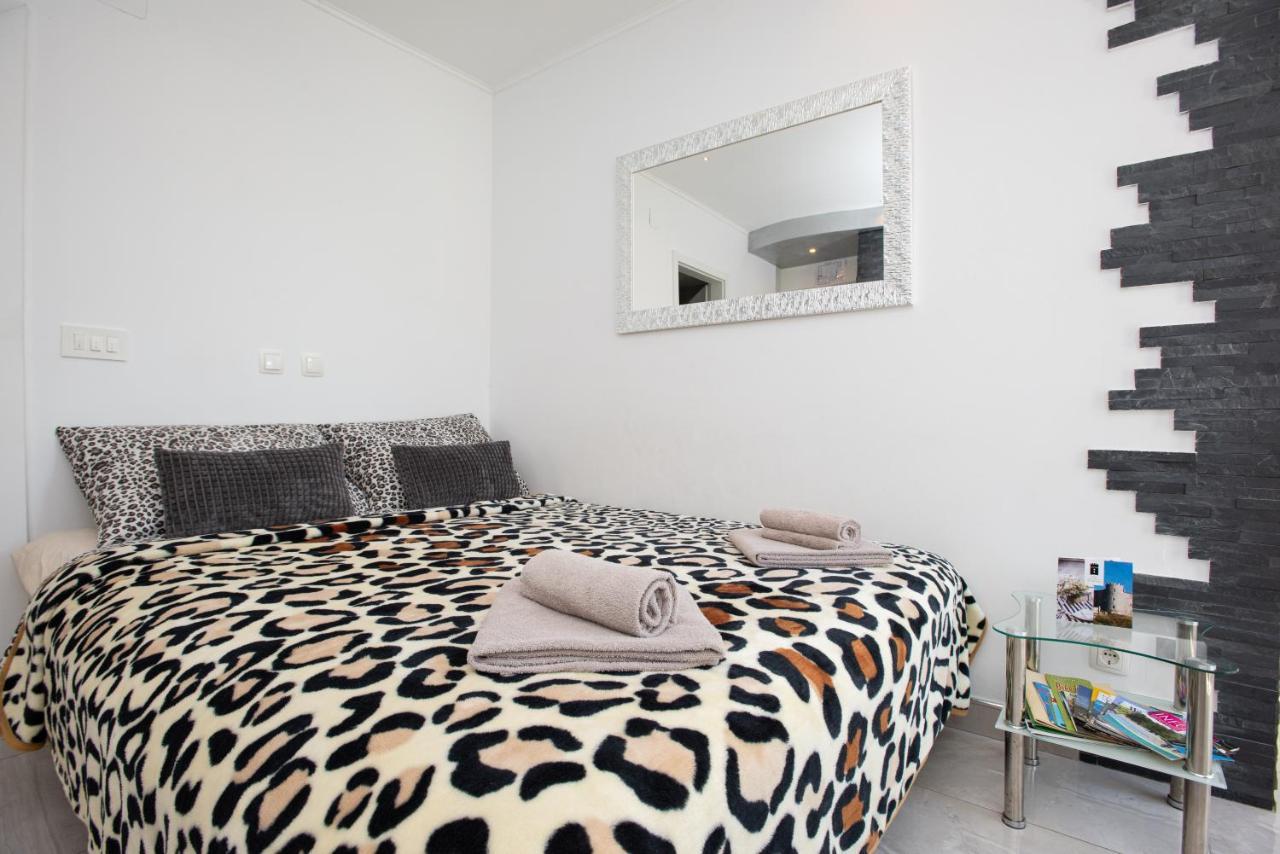 Apartments Viky Kraljevica Ngoại thất bức ảnh