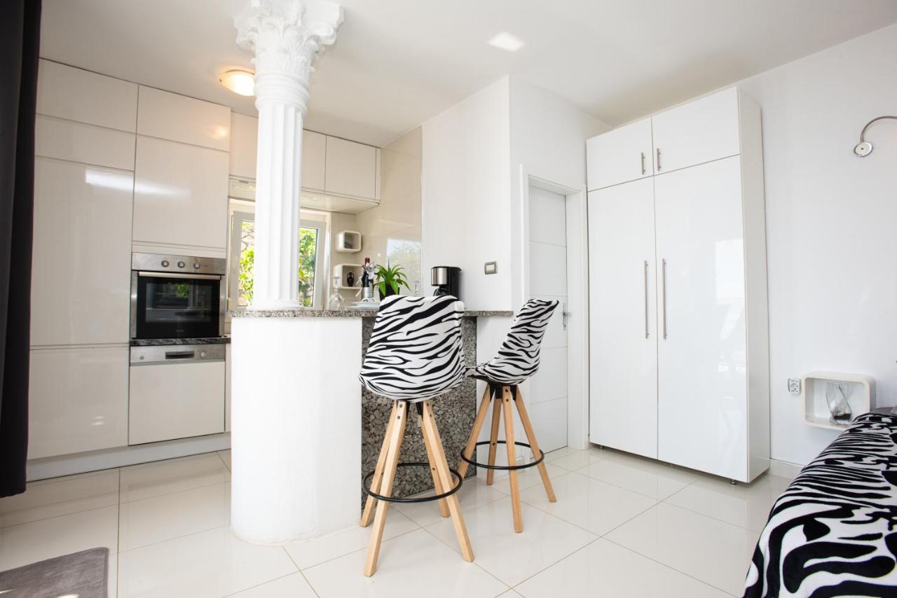 Apartments Viky Kraljevica Ngoại thất bức ảnh