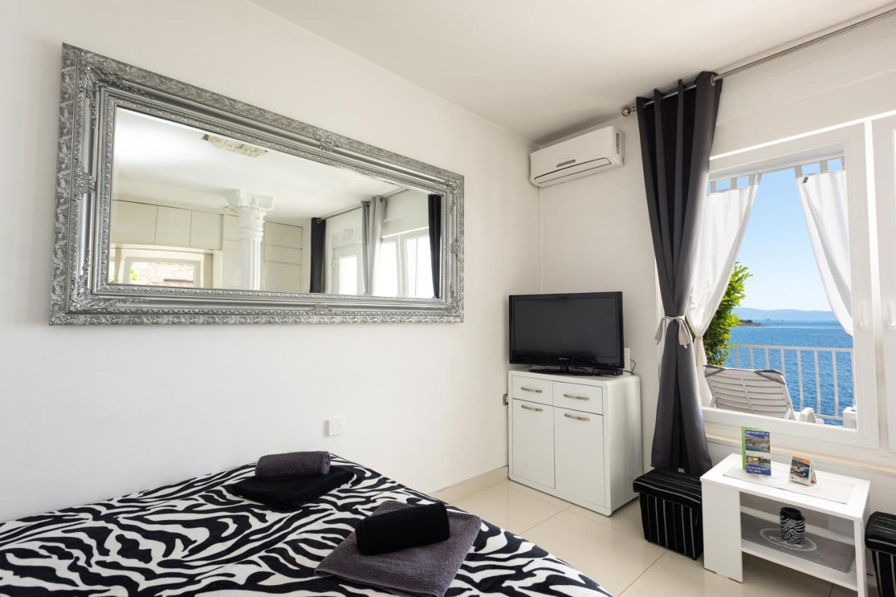 Apartments Viky Kraljevica Ngoại thất bức ảnh